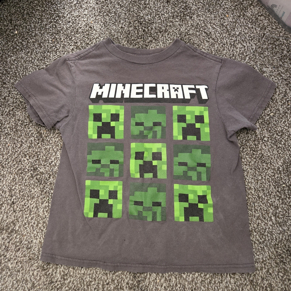 Minecraft Creeper Kids T-Shirt in Gray and Green